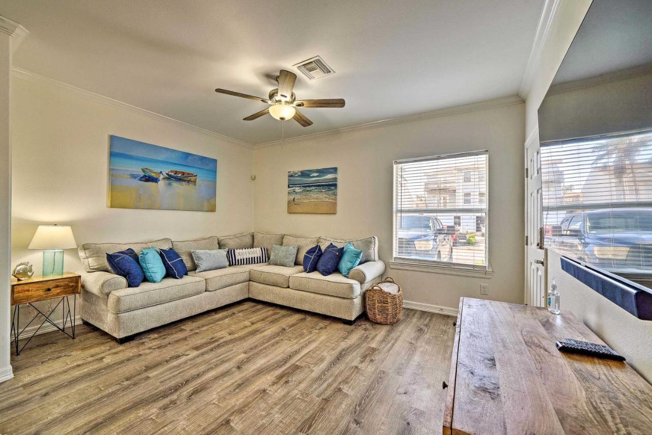Modern Island Condo With Pool Steps To The Beach! South Padre Island Exterior photo