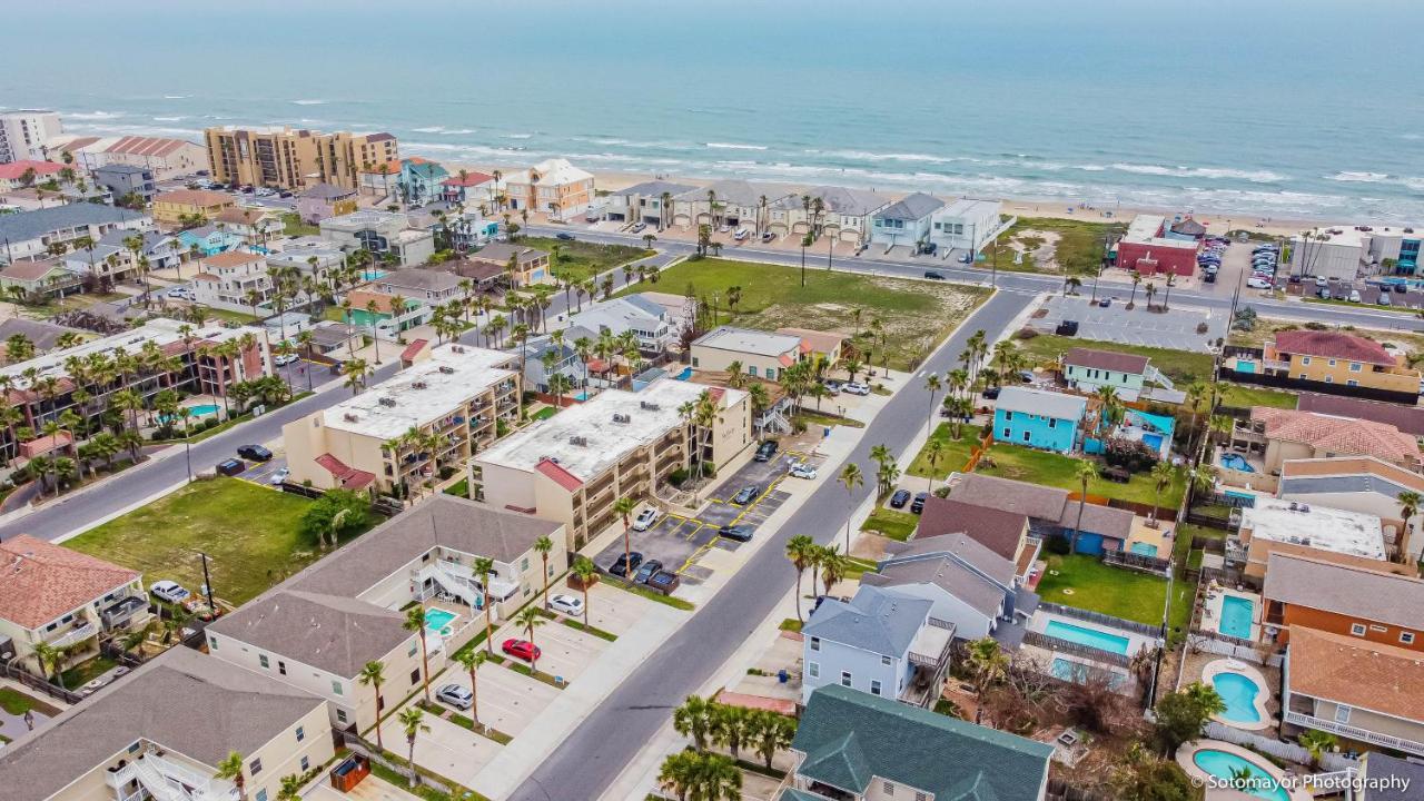 Modern Island Condo With Pool Steps To The Beach! South Padre Island Exterior photo